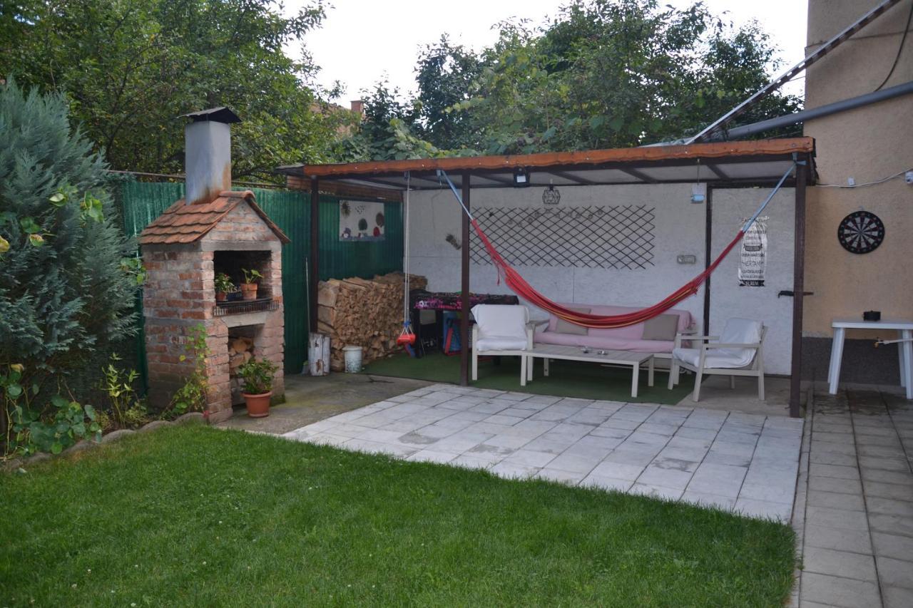 Gavri'S Relaxing Place Brasov Bagian luar foto