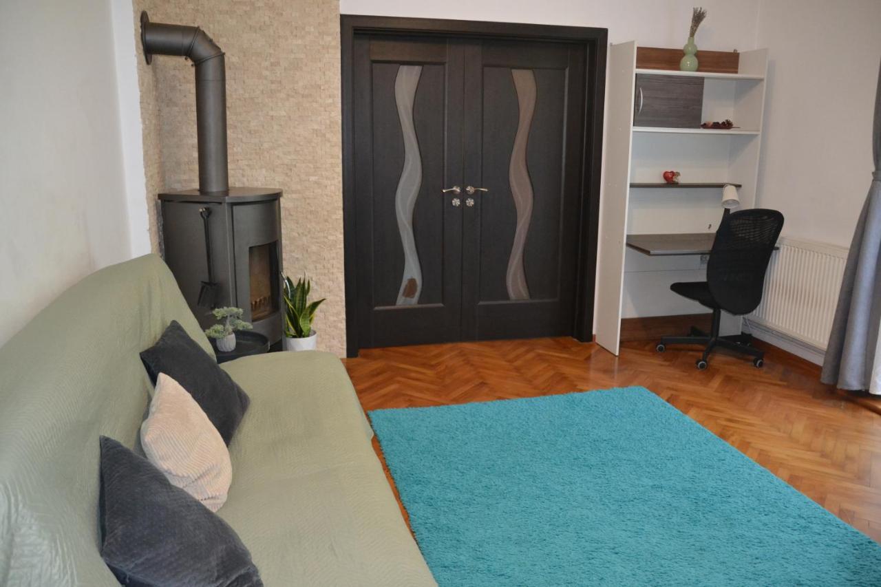 Gavri'S Relaxing Place Brasov Bagian luar foto